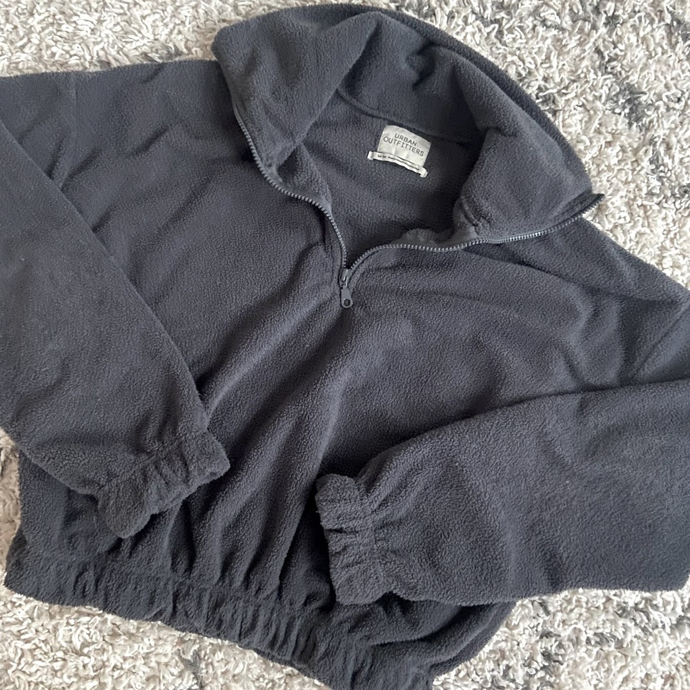 UO cropped 1/4 zip fleece